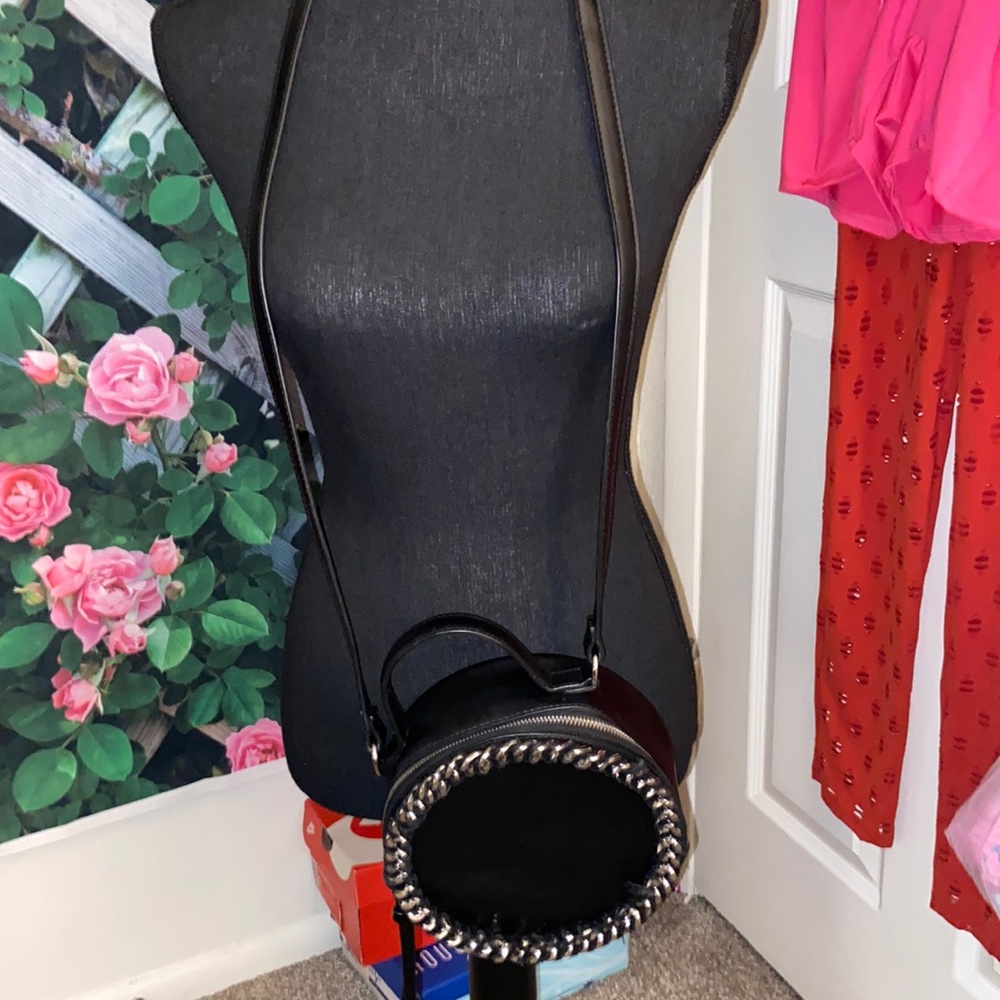 Black crossbody purse